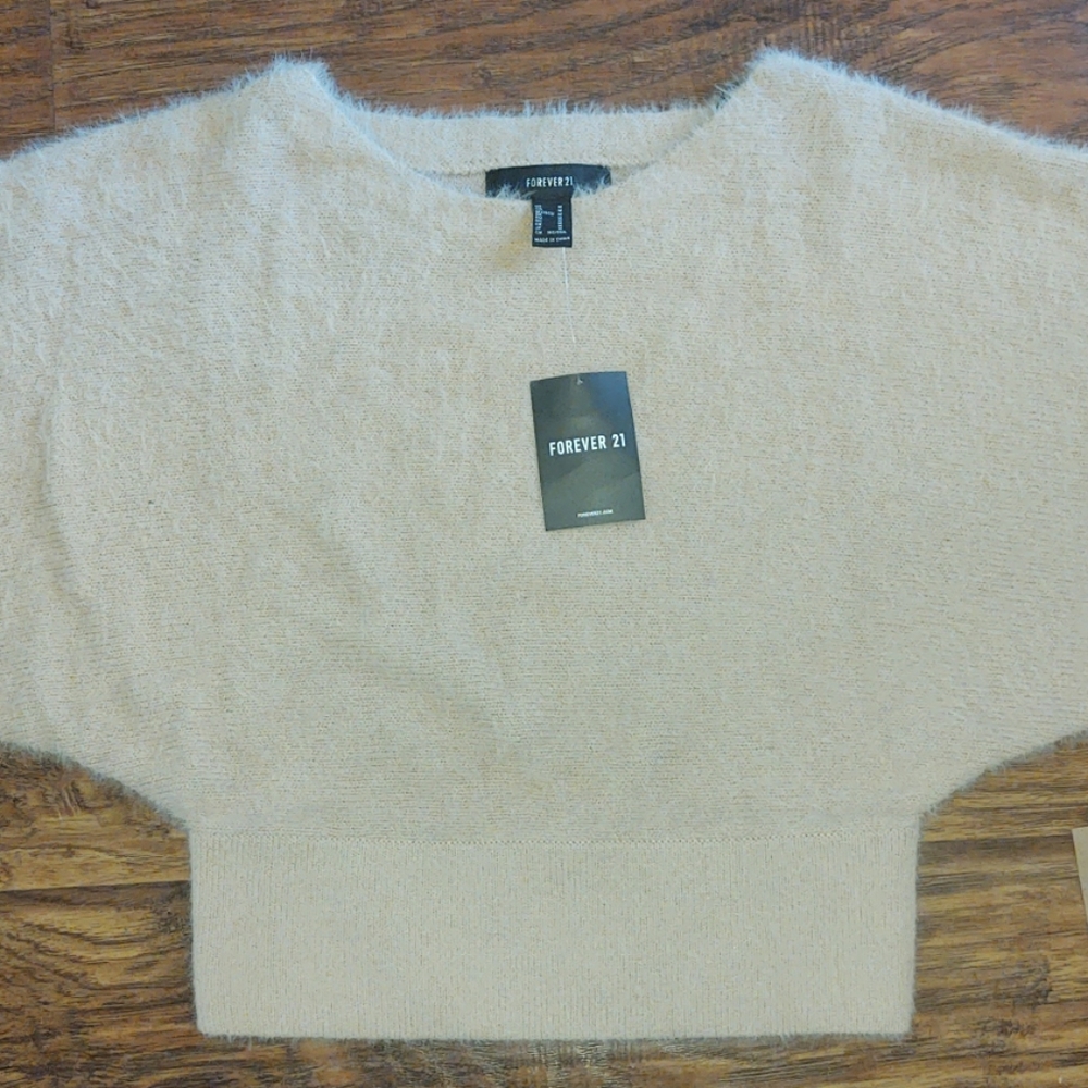 Sweater - Picture 2 of 5
